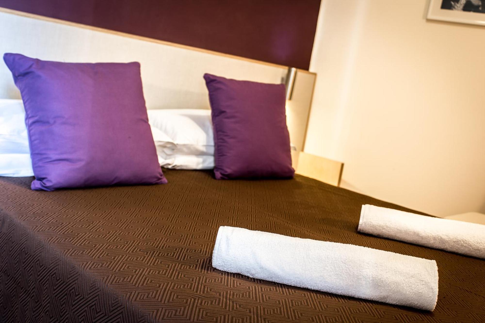 Hotel Antares Cervia Habitación foto